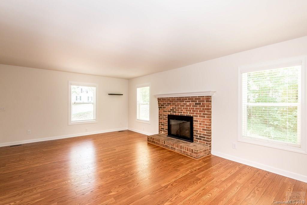1809 Wesley Road Morganton, NC 28655 - Photo 5 of 34 Gallery Image 5