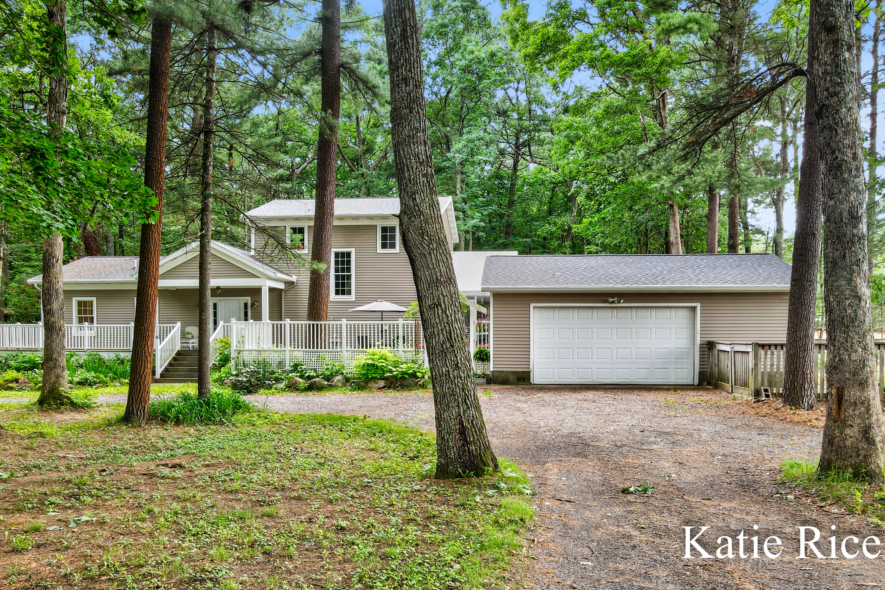 7565 Durham Road Whitehall, MI 49461 - Photo 2 of 62 Katie Rice - 7565 Durham Road (56)-2