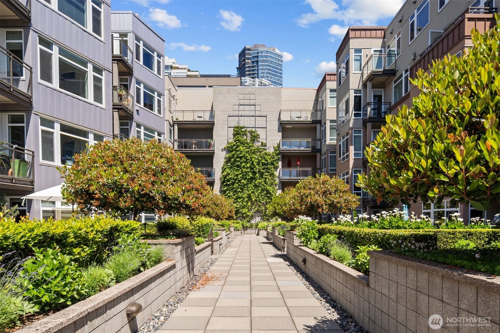 2000 Alaskan Way, Unit 453 Seattle, WA 98121 - Photo 13 of 33