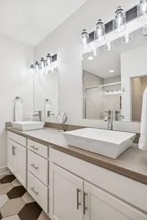 $749,000 | 2118 Elliott Avenue, Unit 10, Nashville, TN 37204