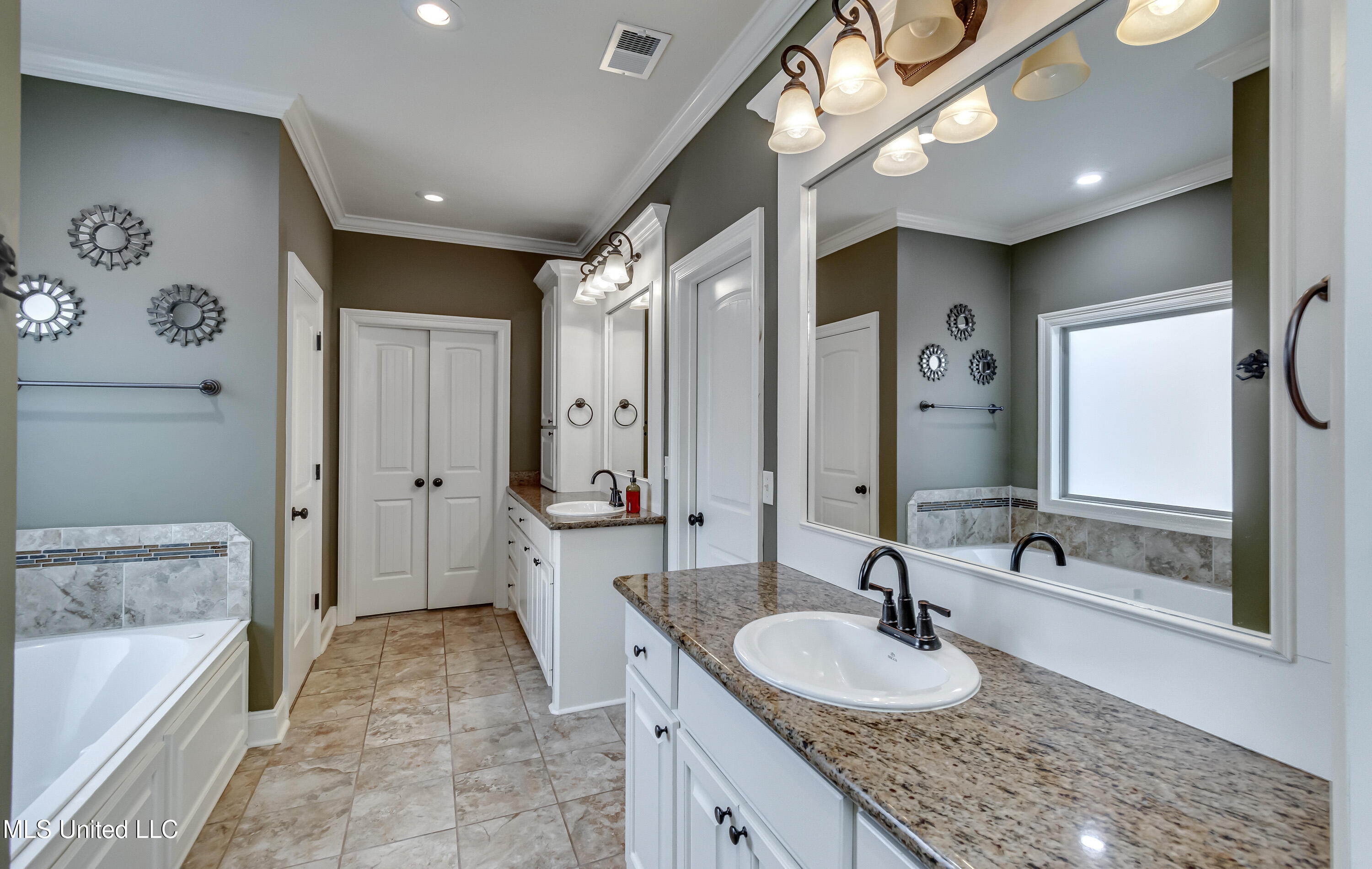 147 Grayhawk Drive Madison, MS 39110 - Photo 57 of 63 147 Grayhawk Dr-71