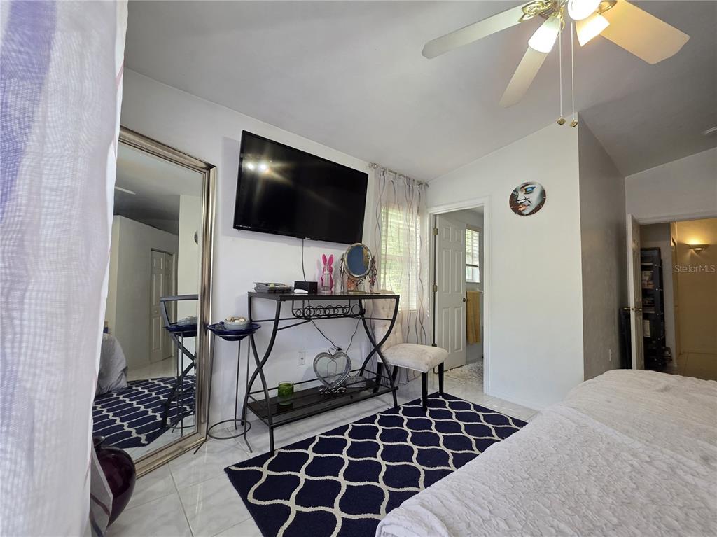 4415 Southwest 34th Street, Unit 410 Gainesville, FL 32608 - Photo 18 of 23