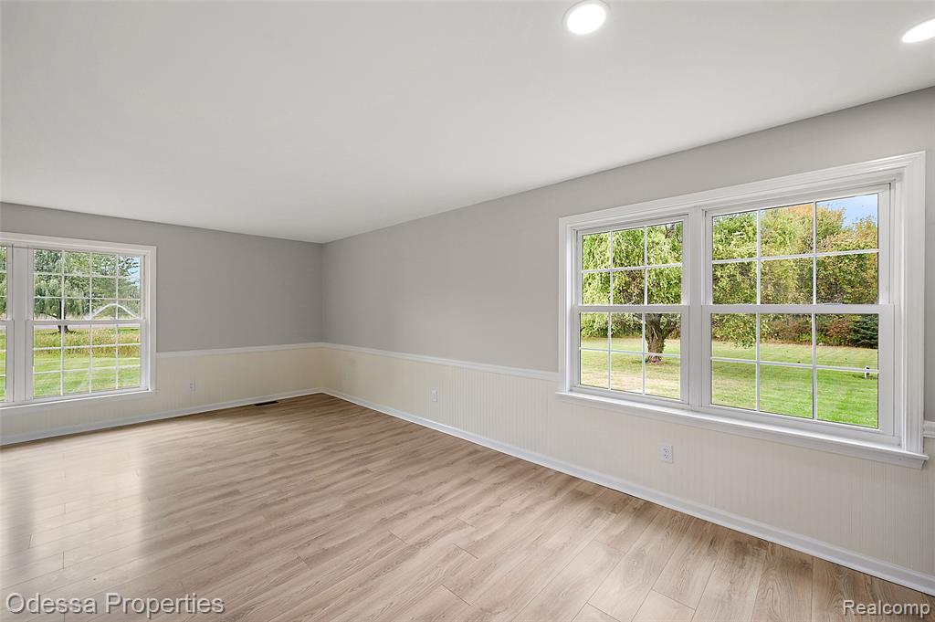 1442 Riley Center Road Memphis, MI 48041 - Photo 13 of 62