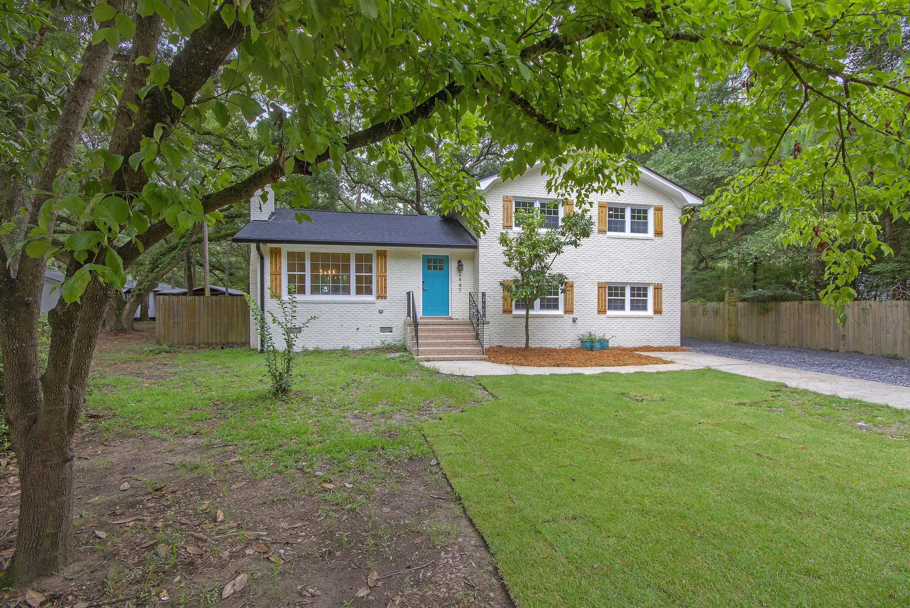 2447 Marina Road Wadmalaw Island, SC 29487 - Photo 2 of 35 CREM_2447 Marina_003