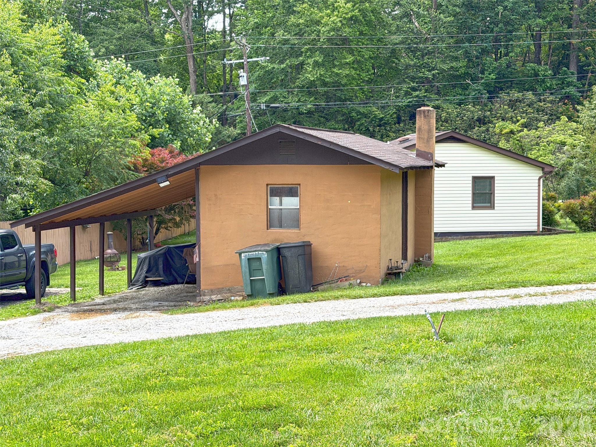 22 McMinn Road Hendersonville, NC 28792 - Photo 34 of 38