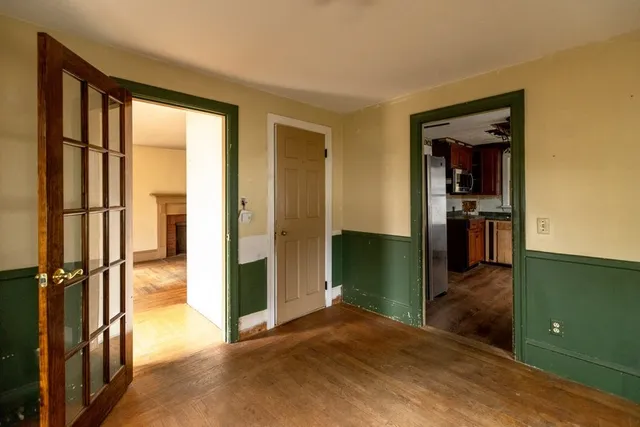 $349,900 | 46 Roslyn Avenue, Cranston, RI 02910