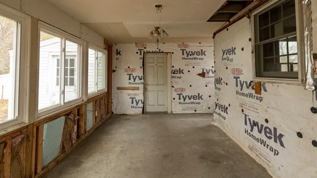 $349,900 | 46 Roslyn Avenue, Cranston, RI 02910