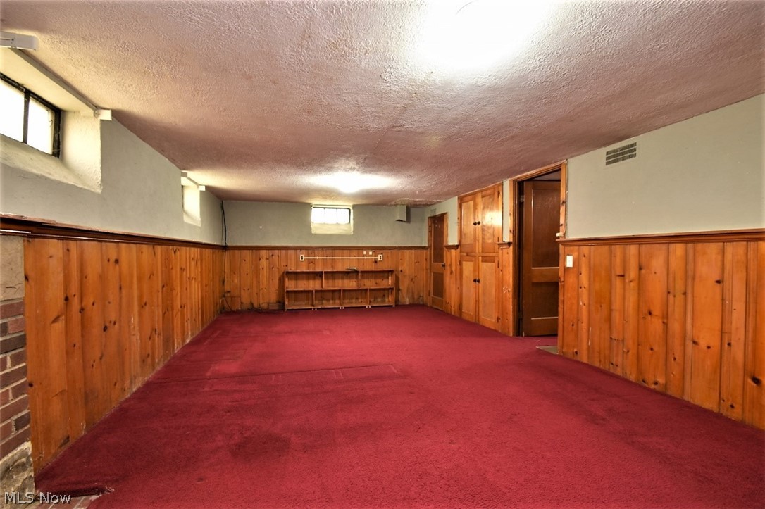 2503 Queenston Road Cleveland, OH 44118 - Photo 26 of 33 Gallery Image 26