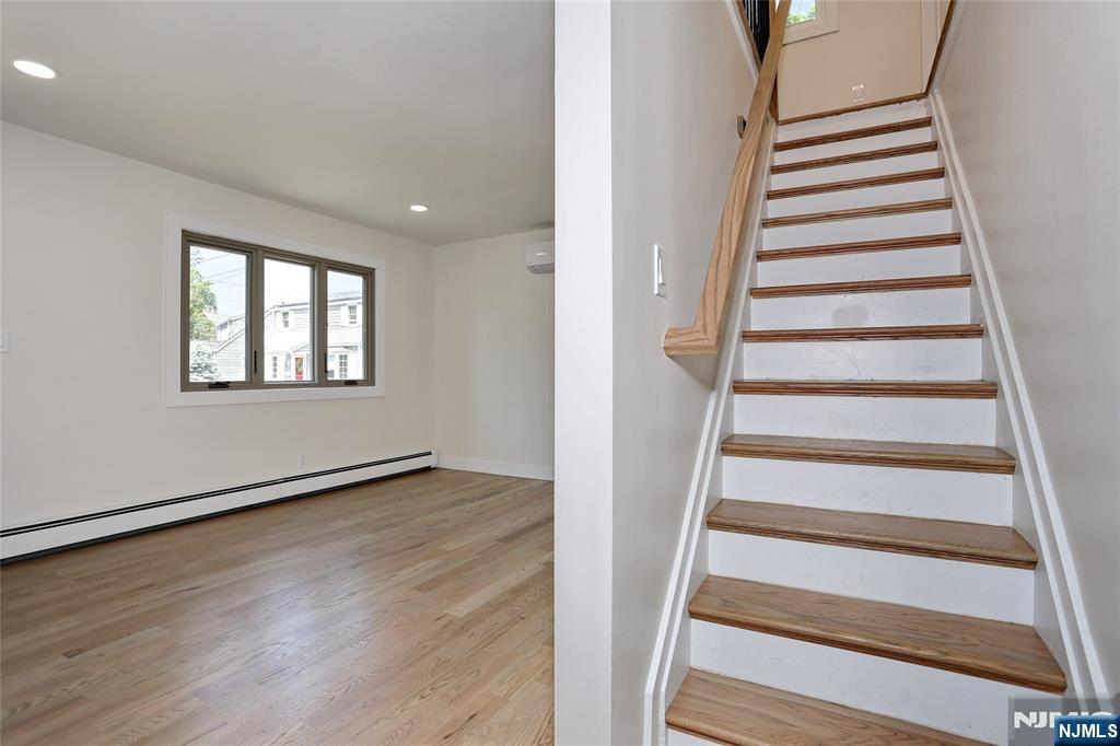 20 Dojean Court Bergenfield, NJ 07621 - Photo 19 of 50
