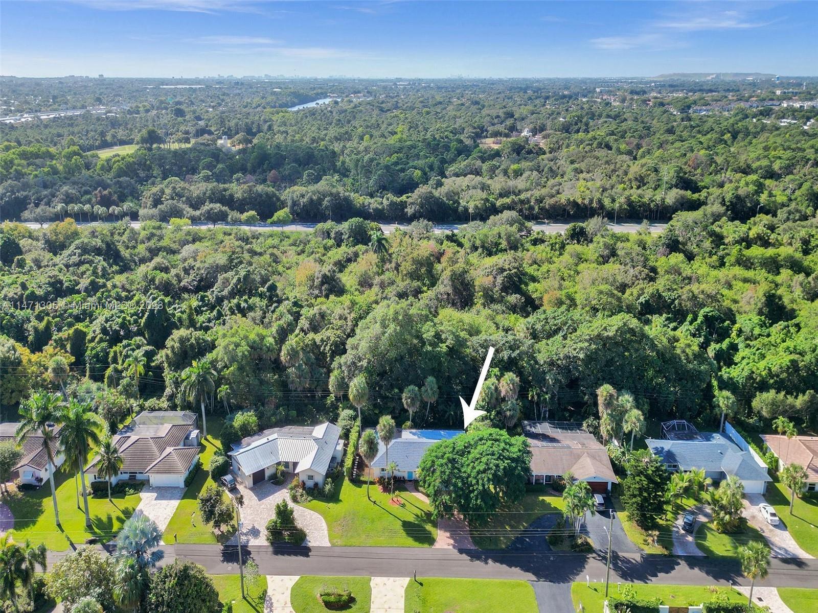 2028 South Conference Drive Boca Raton, FL 33486 - Photo 55 of 62 an aerial view of multiple house