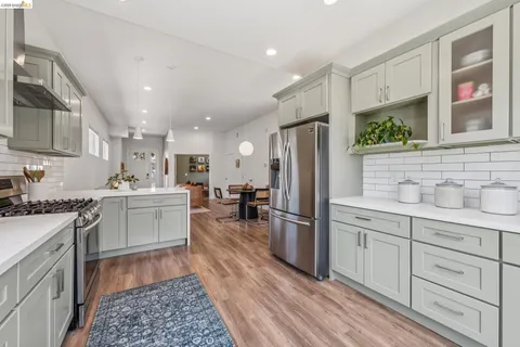 $949,000 | 673 45th Street, Oakland, CA 94609
