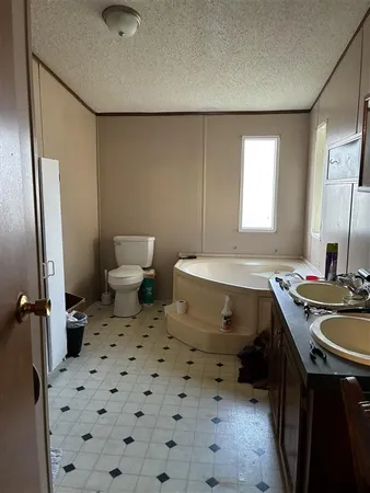 $157,000 | 956 Robinson Cutoff, Vinton, LA 70668