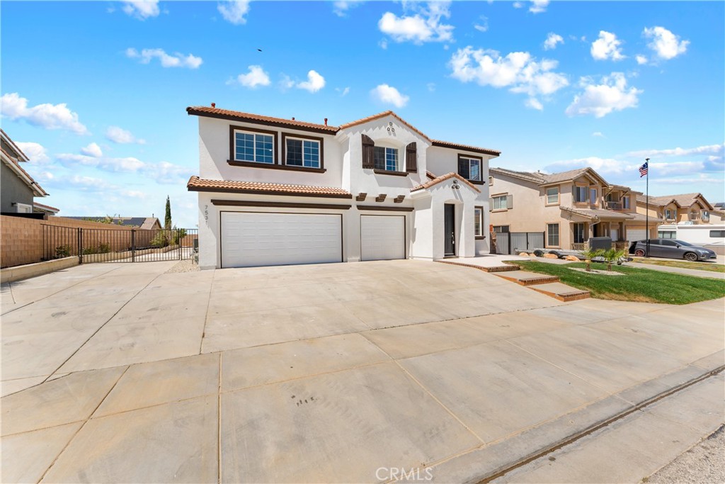 7531 Ridge View Drive Lancaster, CA 93536 - Photo 3 of 57 Gallery Image 3