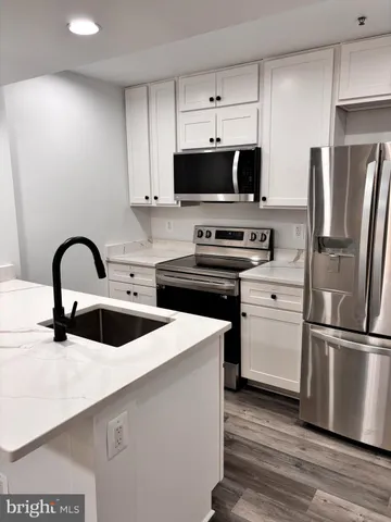 $2,199 | 1504 Lincoln Way, Unit 116, McLean, VA 22102