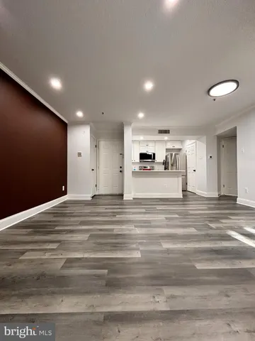 $2,199 | 1504 Lincoln Way, Unit 116, McLean, VA 22102