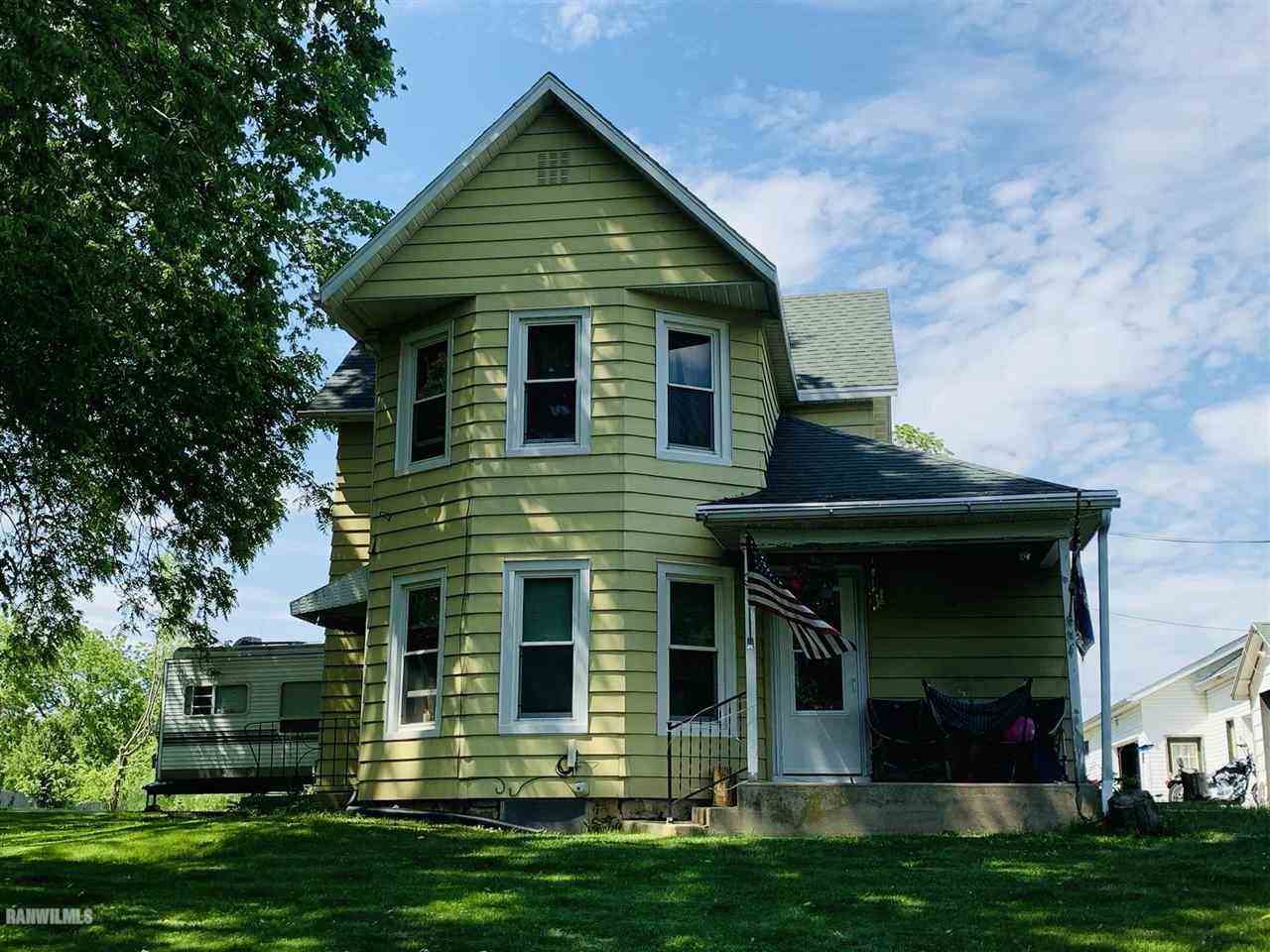 2985 North AYP Road Lena, IL 61048 - Photo 2 of 5 front view of a house with a yard