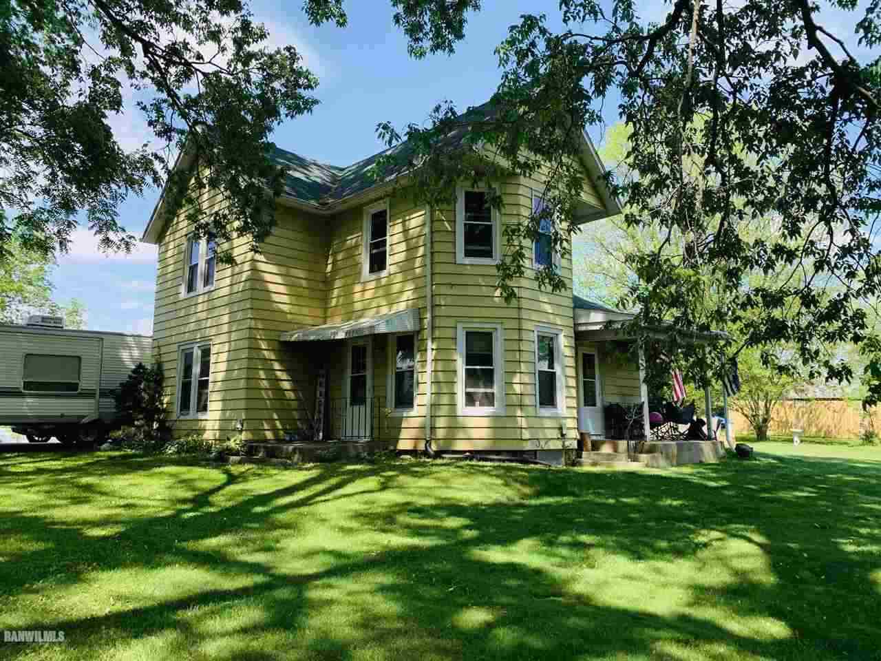 2985 North AYP Road Lena, IL 61048 - Photo 3 of 5 a front view of a house with a yard