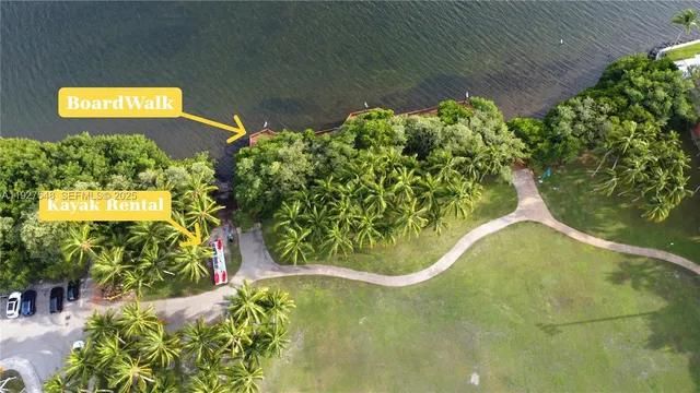 $975,000 | 2977 McFarlane Road, Unit PH9, Miami, FL 33133