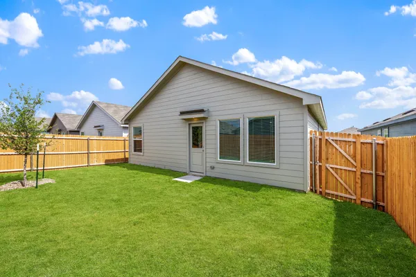 $1,800 | 3912 Pontchartrain Parkway, Sherman, TX 75090