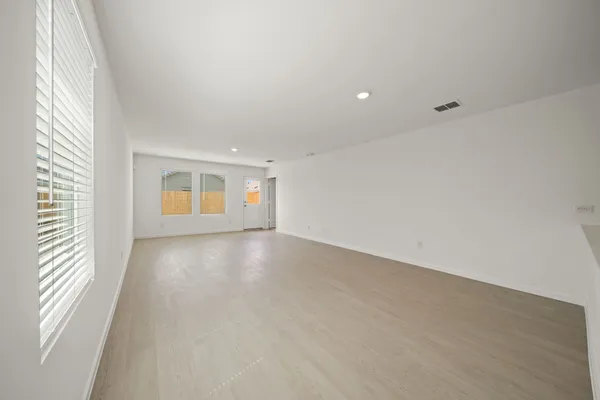 $1,800 | 3912 Pontchartrain Parkway, Sherman, TX 75090