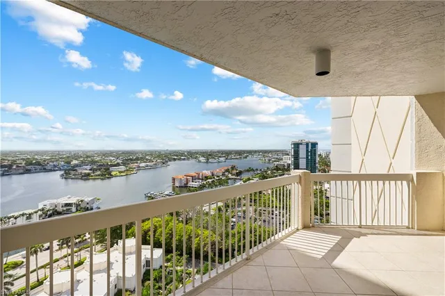 $30 | 4021 Gulf Shore Boulevard North, Unit 1804, Naples, FL 34103