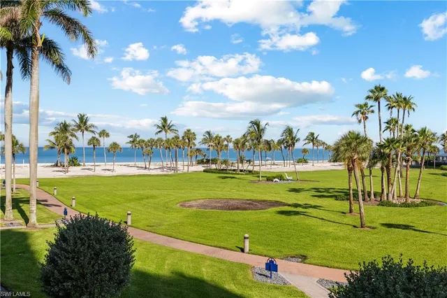 $30 | 4021 Gulf Shore Boulevard North, Unit 1804, Naples, FL 34103