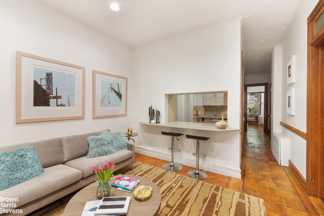 55 East 76th Street, Unit 9 Manhattan, NY 10021 - Photo 3 of 9