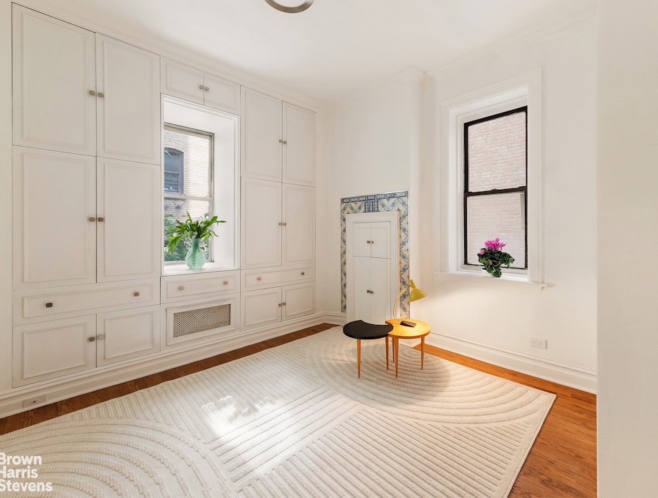 55 East 76th Street, Unit 9 Manhattan, NY 10021 - Photo 5 of 9
