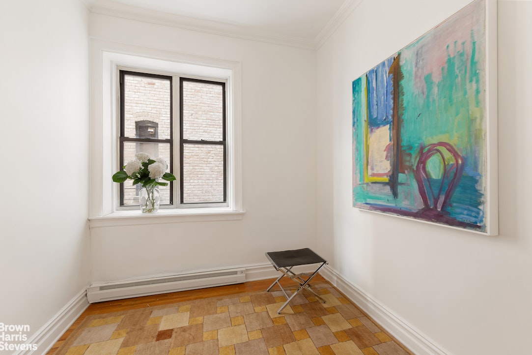 55 East 76th Street, Unit 9 Manhattan, NY 10021 - Photo 6 of 9