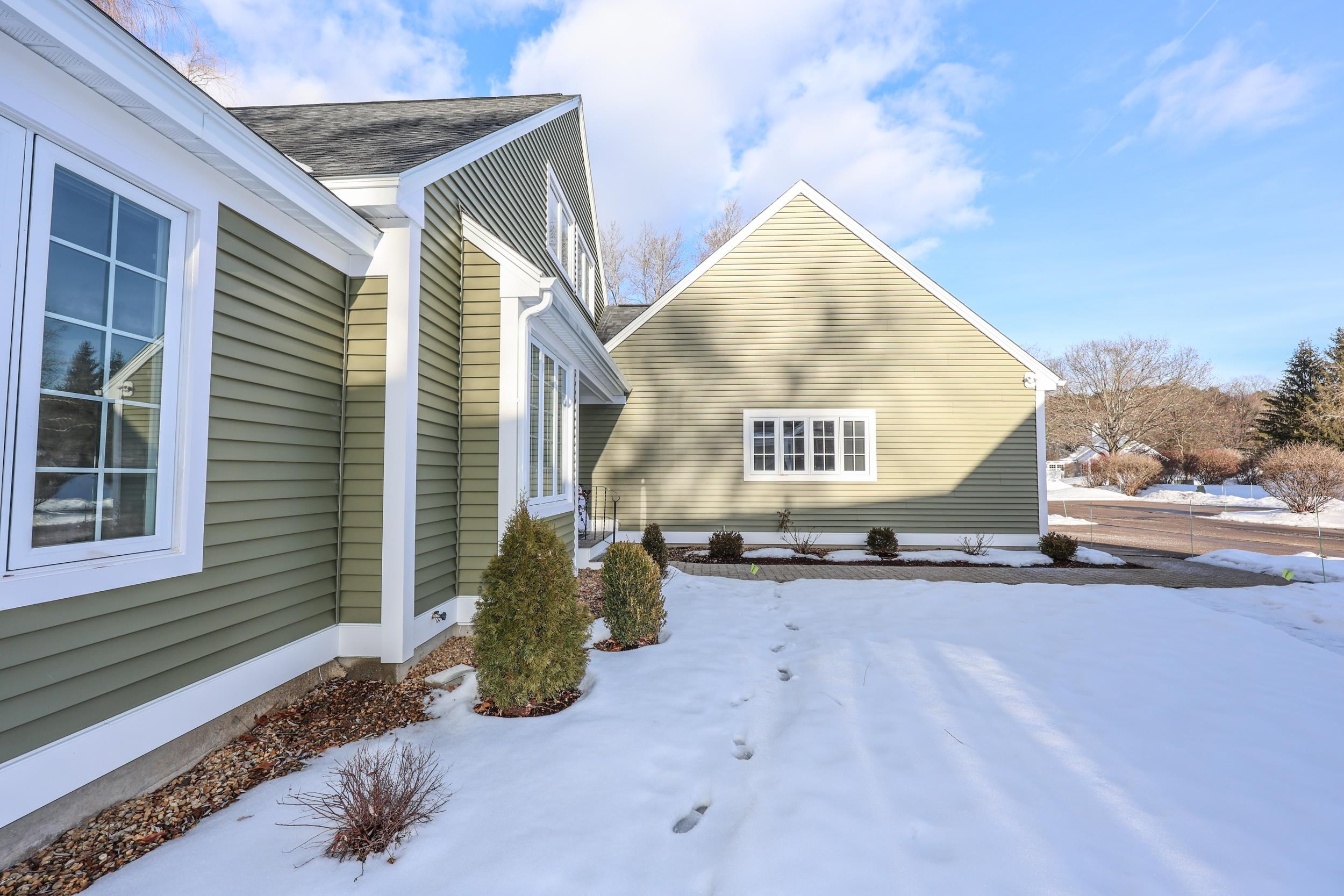 152 Straw Hill Road Manchester, NH 03104 - Photo 44 of 45
