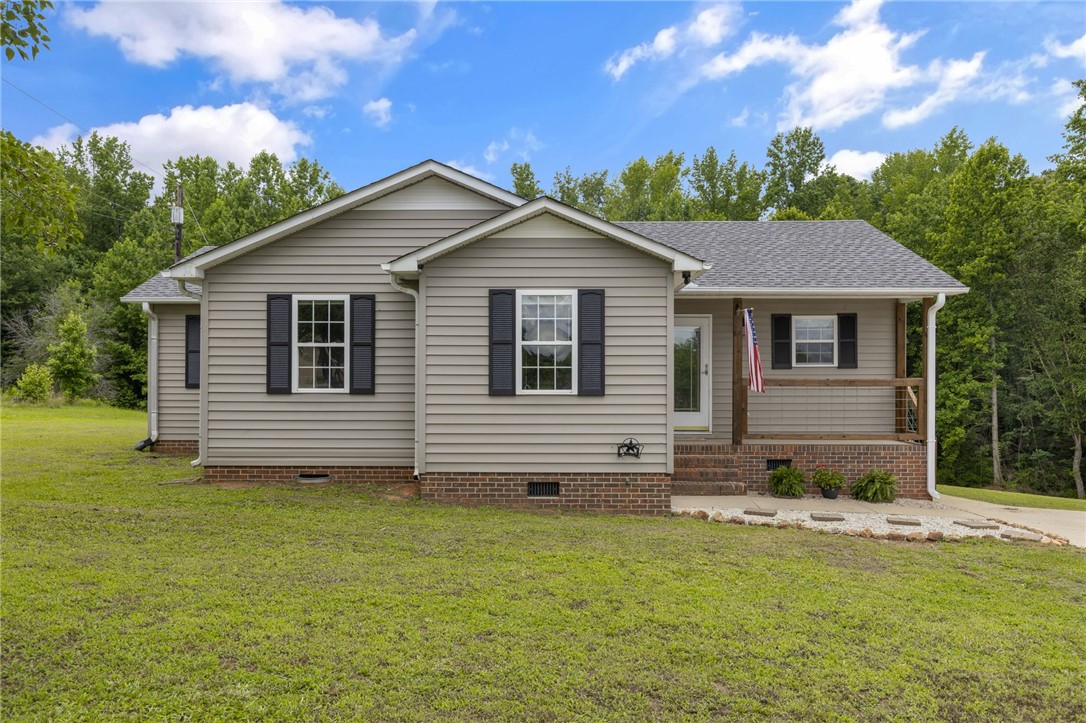1330 Grove Road Anderson, SC 29621 - Photo 1 of 27