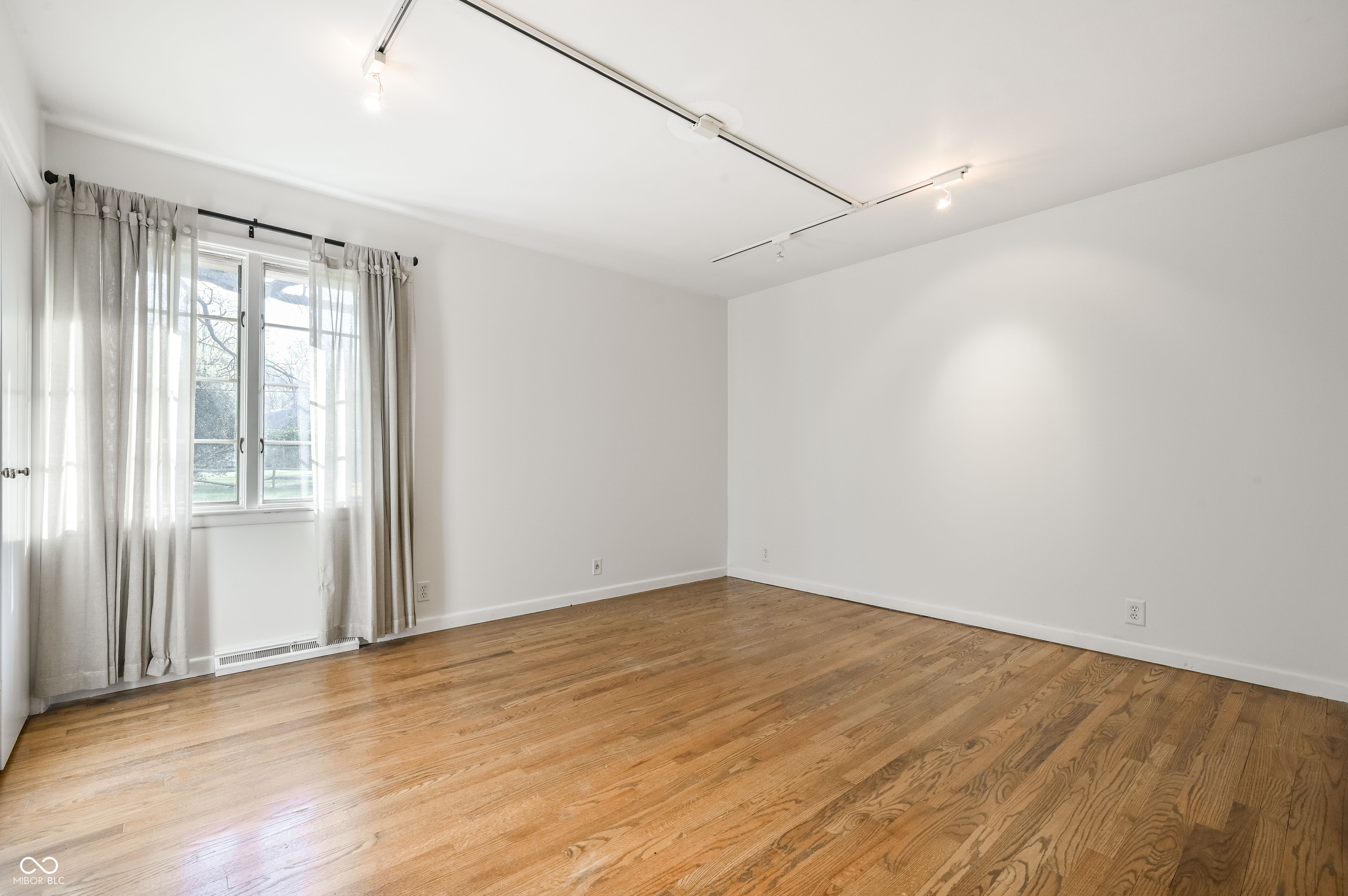 7135 Huntington Road Indianapolis, IN 46240 - Photo 16 of 25