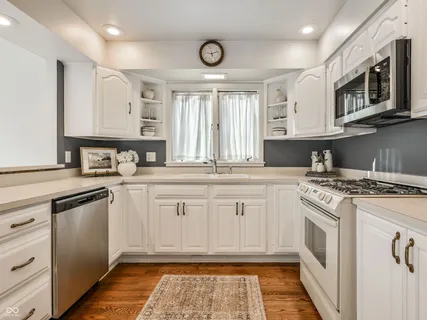$465,000 | 7135 Huntington Road, Indianapolis, IN 46240