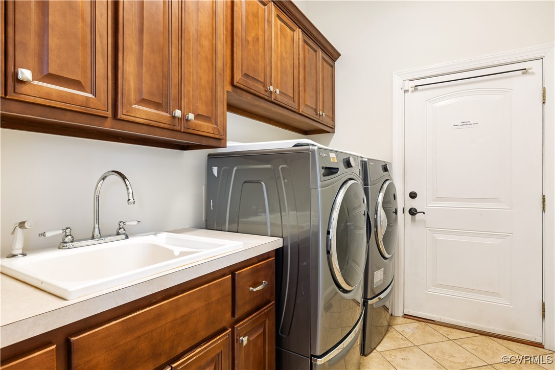 18185 Narrow Path Trail Doswell, VA 23047 - Photo 24 of 48 a utility room with dryer and washer