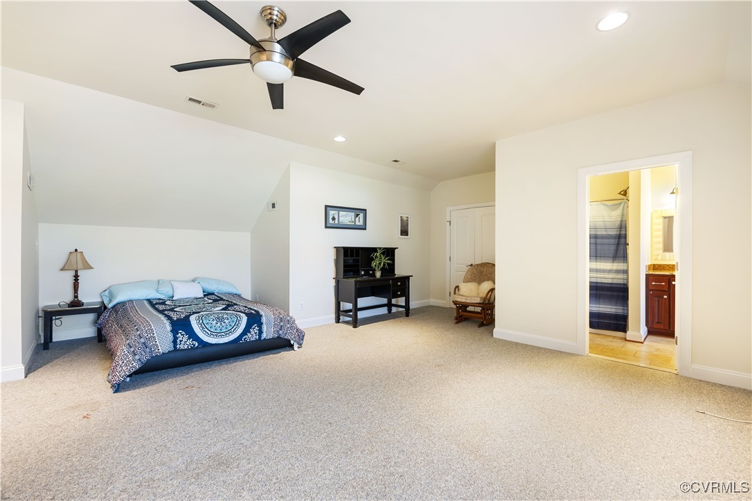 18185 Narrow Path Trail Doswell, VA 23047 - Photo 35 of 48 a living room with furniture and a ceiling fan