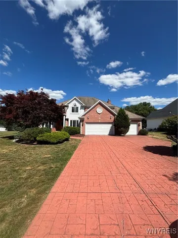 $439,900 | 27 Rolling Woods Lane, West Seneca, NY 14224