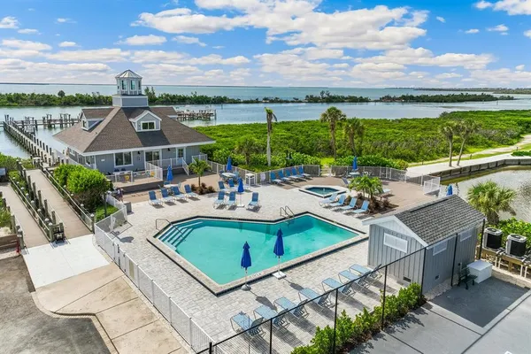 a view of front of house with a yard
