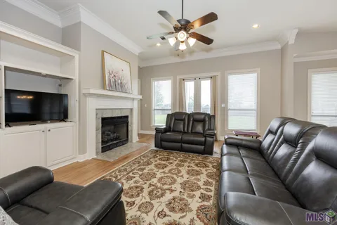 $419,000 | 807 Spanish Oaks Drive, Brusly, LA 70719