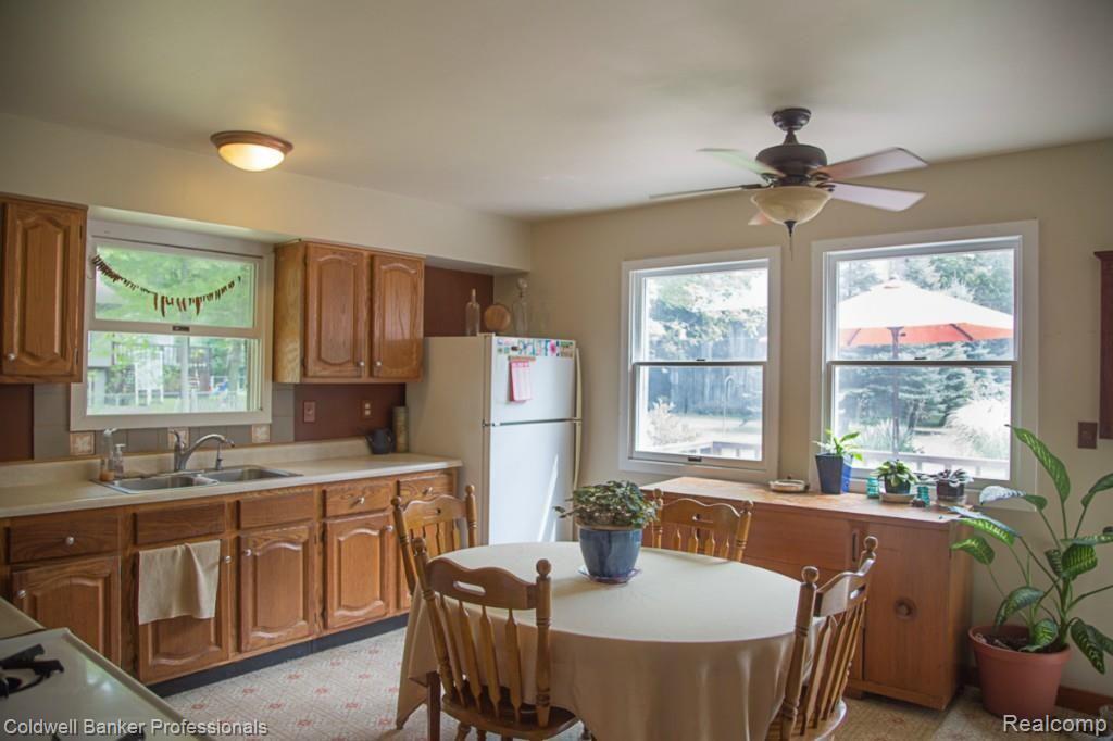 9840 Mcgregor Road Pinckney, MI 48169 - Photo 8 of 29 08.6V7B8480