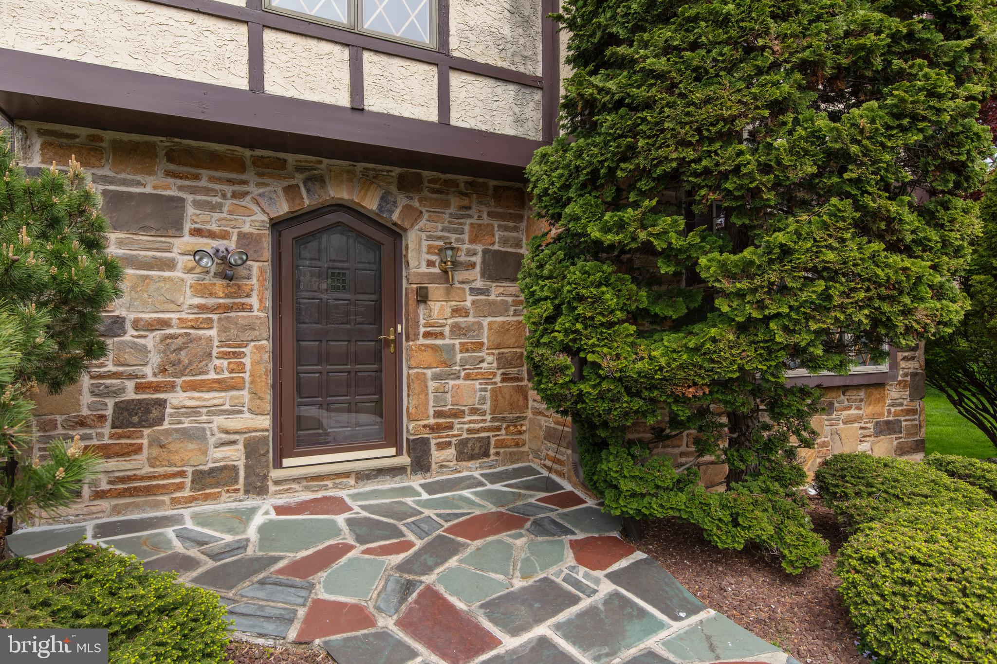 1832 Melmar Road Huntingdon Valley, PA 19006 - Photo 2 of 48