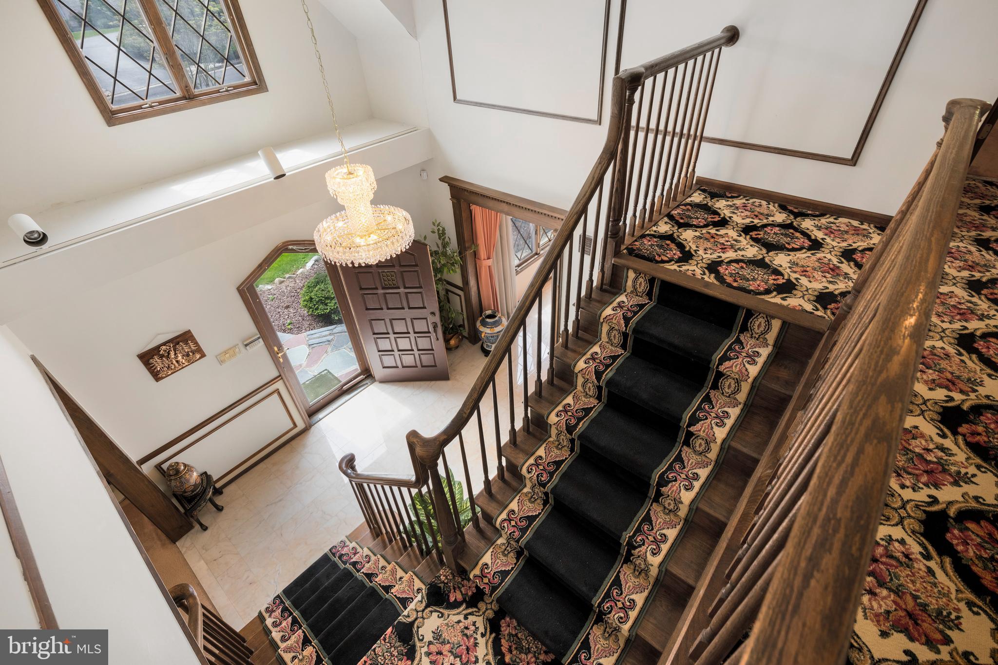 1832 Melmar Road Huntingdon Valley, PA 19006 - Photo 4 of 48