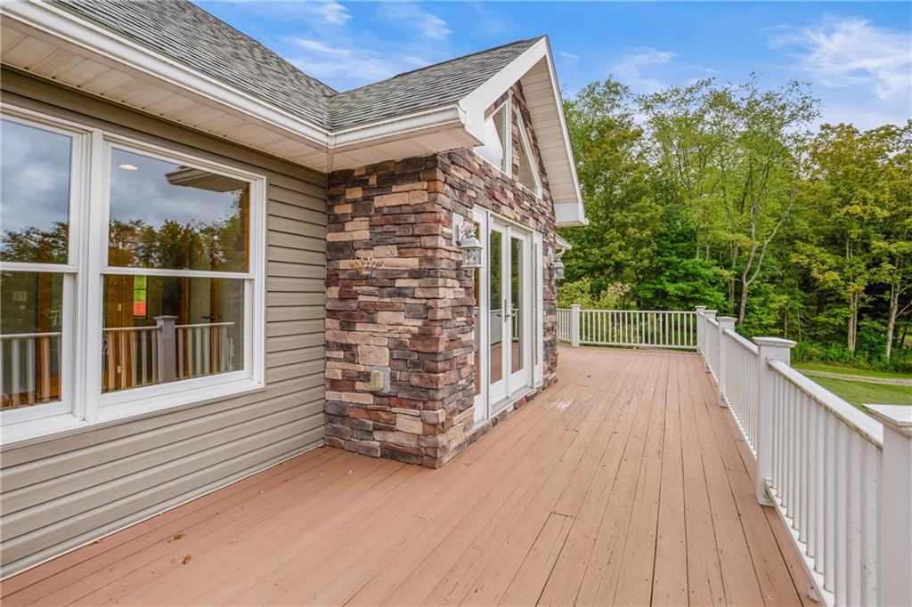 151 Old Rte 219 Salisbury, PA 15558 - Photo 4 of 45 a view of a balcony with an outdoor space