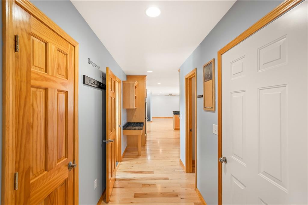 151 Old Rte 219 Salisbury, PA 15558 - Photo 9 of 45 a view of a hallway