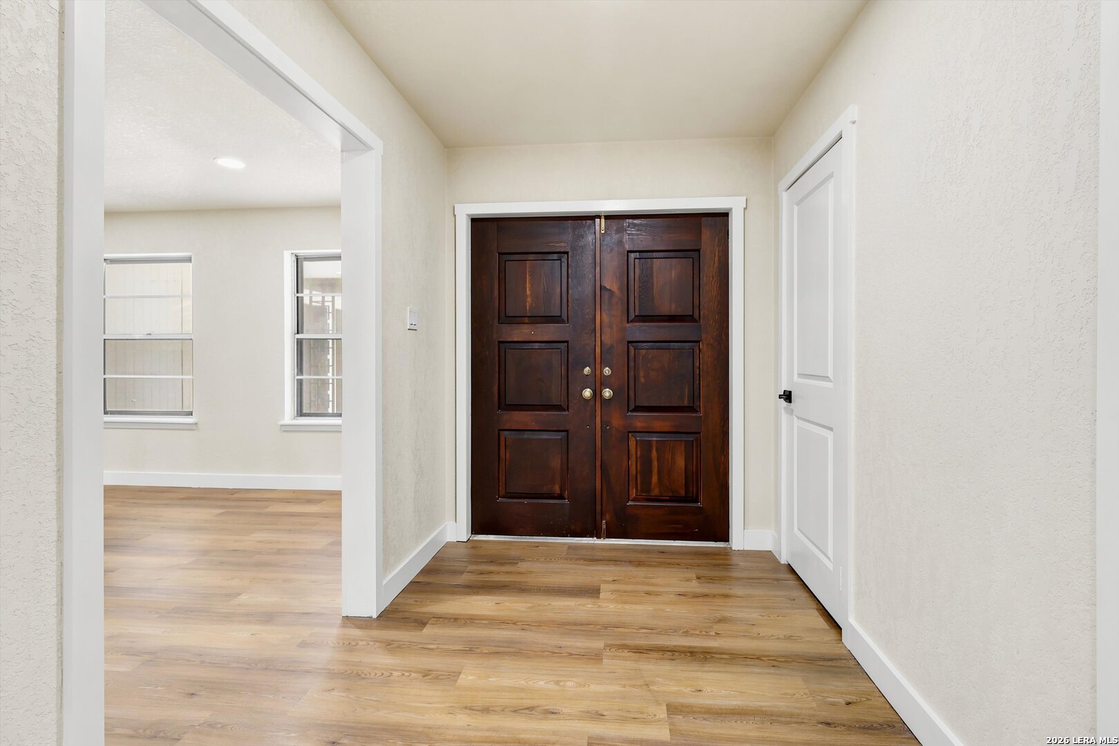 742 Winfield Circle Windcrest, TX 78239 - Photo 5 of 35