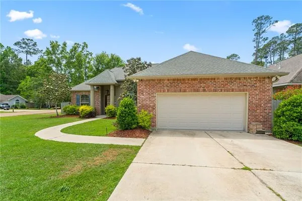 $455,000 | 905 Nelson Street, Mandeville, LA 70448