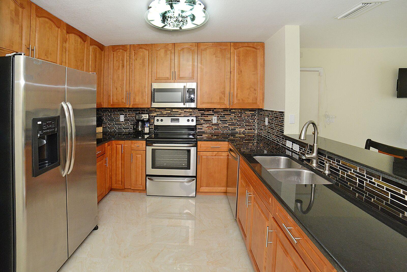20905 Avenel Run Boca Raton, FL 33428 - Photo 15 of 34 15
