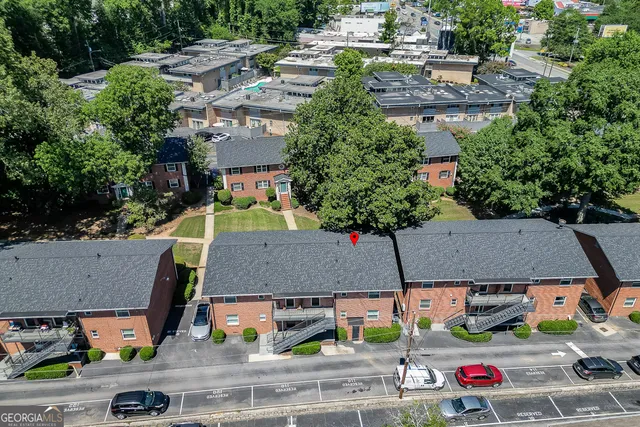 $1,595 | 4282 Roswell Road, Unit D2, Atlanta, GA 30342