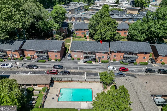 $1,595 | 4282 Roswell Road, Unit D2, Atlanta, GA 30342