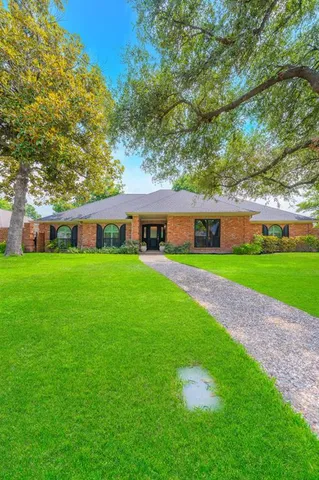 $1,100,000 | 6606 Regalbluff Drive, Dallas, TX 75248