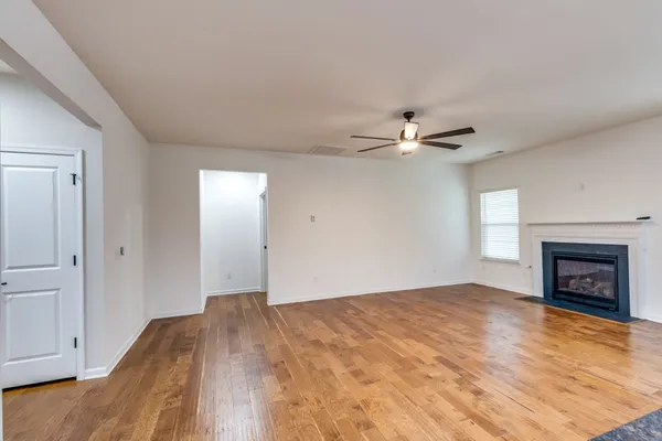 $2,950 | 106 Shanache Drive, Spring Hill, TN 37174